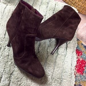 Via Spiga Elegant Brown Suede Women's Ankle Boots made in Italy 8M